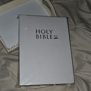 White Holy Bible KJV